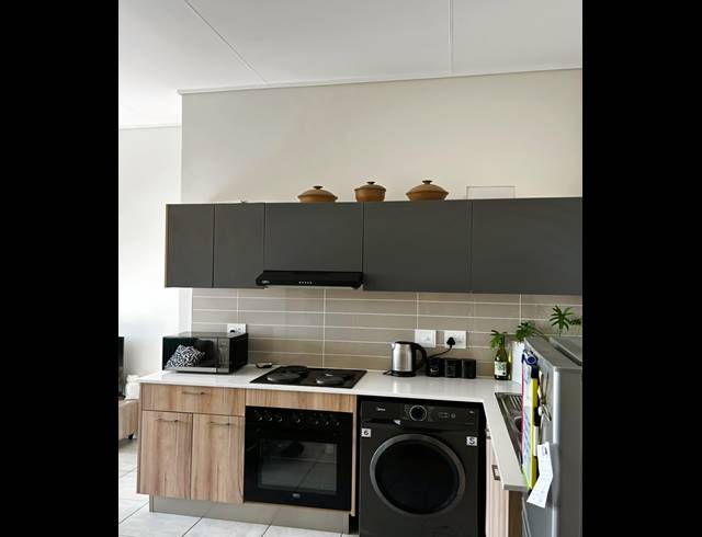 1 BEDROOM APARTMENT TO LET IN ADMIRALS PARK
